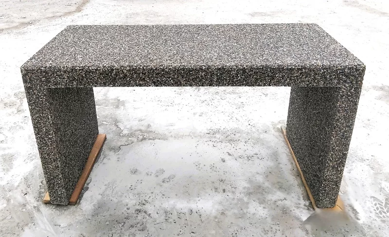 Masa din beton si piatra naturala